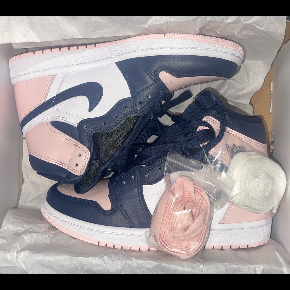 Air Jordan 1 High OG SE Sneaker